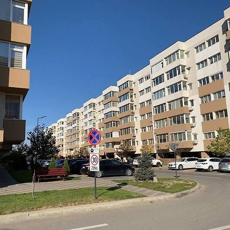 Lovely Bacau 1 Bedroom Apartment Esterno foto